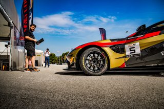 GT4 European Series, Paddock, Scrutineering, Set Up
 | © SRO - TWENTY-ONE CREATION | Jules Benichou