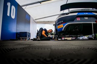 GT4 European Series, Paddock, Set Up
 | © SRO - TWENTY-ONE CREATION | Jules Benichou