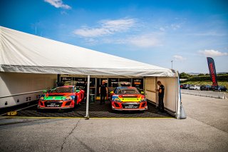 GT4 European Series, Paddock, Set Up
 | © SRO - TWENTY-ONE CREATION | Jules Benichou