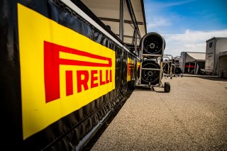 Paddock, Pirelli
 | © SRO - TWENTY-ONE CREATION | Jules Benichou