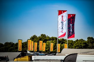 GT4 European Series, Paddock, Set Up
 | © SRO - TWENTY-ONE CREATION | Jules Benichou