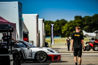 GT4 European Series, Paddock, Set Up
 | © SRO - TWENTY-ONE CREATION | Jules Benichou