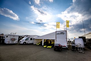 Paddock
 | © SRO / Kevin Pecks 1VIER