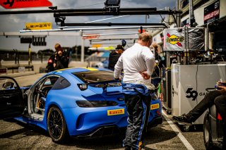 Pitlane, Test Session
 | © SRO - TWENTY-ONE CREATION | Jules Benichou