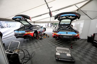 #26 - Racing Spirit of L&eacute;man - Racing Spirit of L&eacute;man - Akhil RABINDRA - Rodrigue GILLION - Aston Martin Vantage AMR GT4 - Pro-Am, #74 - Racing Spirit of L&eacute;man - Racing Spirit of L&eacute;man - Victor WEYRICH - Konstantin LACHENAUER - Aston Martin Vantage AMR GT | &copy; SRO / Kevin Pecks 1VIER