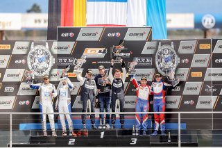 Podium, Race 2
 | © SRO / Kevin Pecks 1VIER