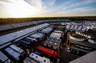Paddock
 | © SRO / Kevin Pecks 1VIER
