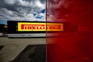 Paddock
 | © SRO / Kevin Pecks 1VIER
