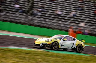 #94 - SRS Team Sorg Rennsport - Ivan EKELCHIK - Lion DUKER - Porsche 718 Cayman GT4 RS CS - Silver, Race 1
 | © SRO / Kevin Pecks 1VIER