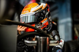 #77 - Elite Motorsport with Entire Race Engineering - Josh RATTICAN - Tom EMSON - McLaren Artura GT4 - Silver, GT4 European Series, Pitlane, Qualifyings
 | © SRO - TWENTY-ONE CREATION | Jules Benichou