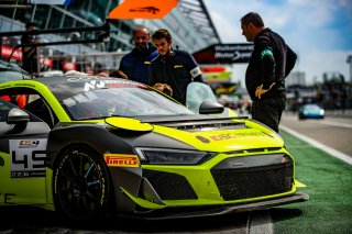 #45 - FULLMOTORSPORT - Noam ABRAMCZYK - Romain VOZNIAK - Audi R8 LMS GT4 - Pro-Am, GT4 European Series, Pitlane, Qualifyings
 | © SRO - TWENTY-ONE CREATION | Jules Benichou