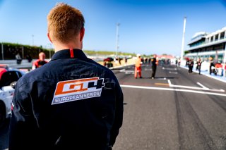 Race 1
 | © SRO / Kevin Pecks 1VIER
