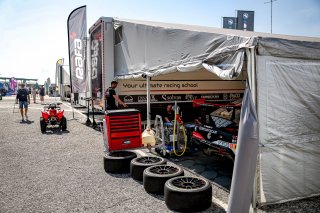 Paddock
 | © SRO / Kevin Pecks 1VIER