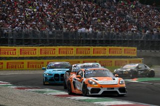 #92 - Wimmer Werk Motorsport - Raphael RENNHOFER - Emil HEYERDAHL - Porsche 718 Cayman GT4 RS CS 
 | SRO/JEP