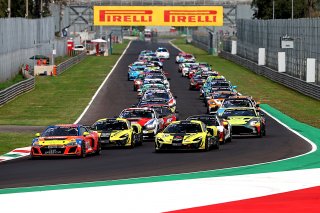Start of Race 2 - #3 - Team Speedcar - Benjamin LARICHE - Robert CONSANI - Audi R8 LMS GT4 leads
 | SRO/JEP
