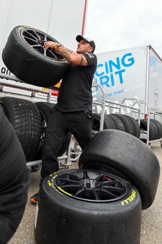 Pirelli
 | SRO / JEP
