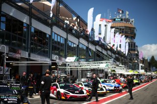 GT4 Europe pitlane during qualifying
 | SRO/JEP