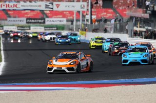 #92 - Wimmer Werk Motorsport - Nicholas MALOY - Emil HEYERDAHL - Porsche 718 Cayman GT4 RS CS
 | JEP/SRO