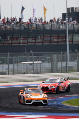 #92 - Wimmer Werk Motorsport - Nicholas MALOY - Emil HEYERDAHL - Porsche 718 Cayman GT4 RS CS
 | JEP / SRO 