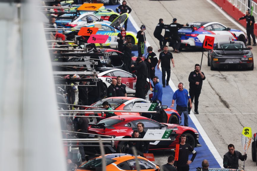 Pitlane
