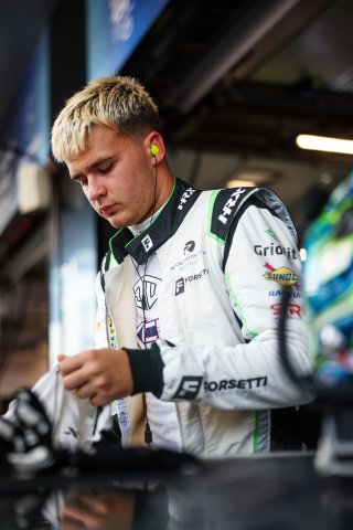 #82 - Racing Spirit of Léman - Jamie DAY - Aston Martin Vantage AMR GT4 EVO
 | SRO / JEP