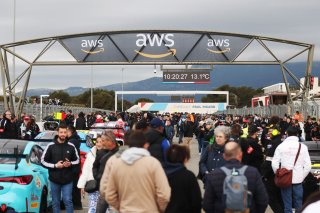 Grid walk GT4 Race one
 | SRO / JEP