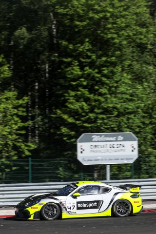 #47 - NOLASPORT - Jason HART - Matt TRAVIS - Porsche 718 Cayman GT4 RS CS
 | SRO / JEP