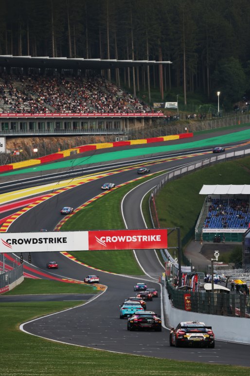 #24 - JSB Competition - Viny BELTRAMELLI - Nicco FERRARIN - Porsche 718 Cayman GT4 RS CS
 | SRO / JEP