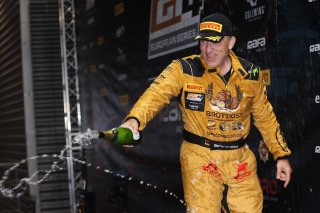 #427 - Seyffarth Motorsport - Bernd SCHAIBLE - Tobias ERDMANN - Audi R8 LMS GT4
 | SRO / JEP