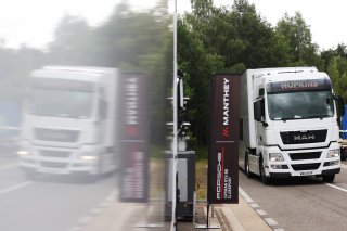 Teams arrive at the circuit
 | SRO / JEP