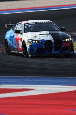 #17 - L'Espace Bienvenue - Ricardo VAN DER ENDE - Benjamin LESSENNES - BMW M4 GT4 G82 EVO
 | SRO / JEP