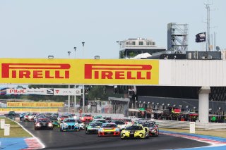 Race 1 Start #78 - Elite Motorsport with Entire Race Engineering - Josh RATTICAN - McKenzy CRESSWELL - McLaren Artura GT4 Leads
 | SRO / JEP