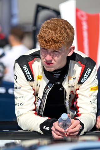 #812 - Rafa Racing by Race Lab - Callum DAVIES - McLaren Artura GT4
 | SRO / JEP