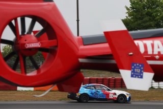 #17 - L'Espace Bienvenue - Ricardo VAN DER ENDE - Benjamin LESSENNES - BMW M4 GT4 G82 EVO
 | SRO / JEP