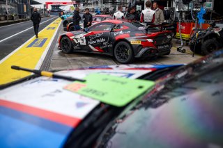 #5 - Mirage RACING - Ruben DEL SARTE - Roberto FARIA - Aston Martin Vantage AMR GT4 EVO
 | JEP