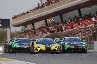 Start of Race 1 - #78 - Elite Motorsport with Entire Race Engineering - Josh RATTICAN - McKenzy CRESSWELL - McLaren Artura GT4 and #87 - Matmut Evolution - Hadrien DAVID - Jan DURAN - Toyota GR Supra GT4 EVO 2 lead
 | SRO / JEP