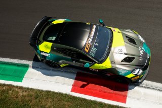 #72 - Racing Spirit of L&eacute;man - David KULLMANN - Florent GRIZAUD - Aston Martin Vantage AMR GT4 EVO | SRO / JEP