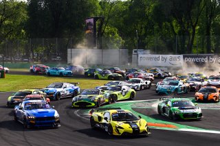 GT4 European Series - Monza Race 1 Start | SRO / JEP