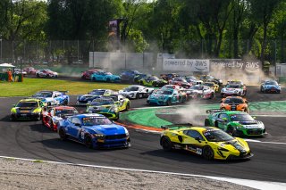 GT4 European Series - Race 1 Monza Start | SRO / JEP