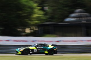 #72 - Racing Spirit of Leman - David KULLMANN - Florent GRIZAUD - Aston Martin Vantage AMR GT4 EVO | SRO / JEP