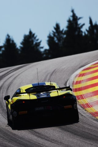 #77 - Elite Motorsport with Entire Race Engineering - Yani STEVENHEYDENS - Harri REYNOLDS - McLaren Artura GT4 | SRO / JEP