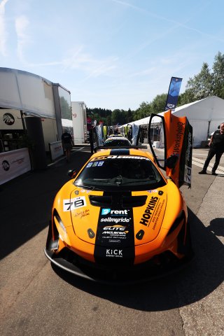 #78 - Elite Motorsport with Entire Race Engineering - Charlie HART - McKenzy CRESSWELL - McLaren Artura GT4 | JEP / SRO