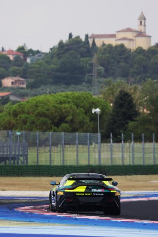 #72 - Racing Spirit of Leman - David KULLMANN - Florent GRIZAUD - Aston Martin Vantage AMR GT4 EVO | SRO / JEP