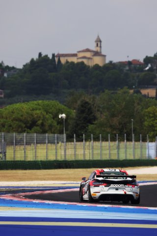 #31 - W&S Motorsport - Alon GABBAY - Tim HORRELL - Porsche 718 Cayman GT4 RS CS | SRO / JEP