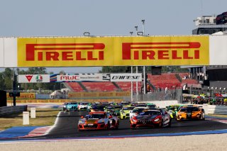 #1 - Team Speedcar - Benjamin LARICHE - Robert CONSANI - Audi R8 LMS GT4 Lead Race Start | SRO / JEP