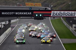Start of Race 1 | SRO / JEP