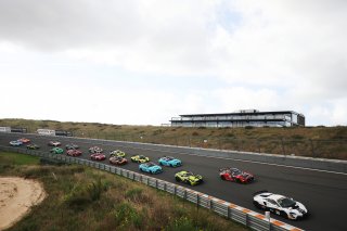 #71 - Elite Motorsport with Entire Race Engineering - Charlie Robertson - Ravi Ramyead - McLaren Artura GT4 | SRO / JEP