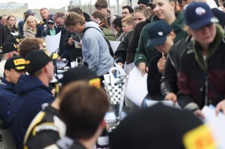 GT4 Autograph Session | SRO / JEP