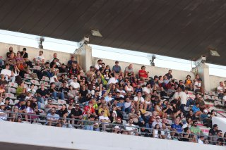 Fans watching the Race | SRO / JEP