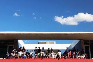 Fans watching the Race | SRO / JEP